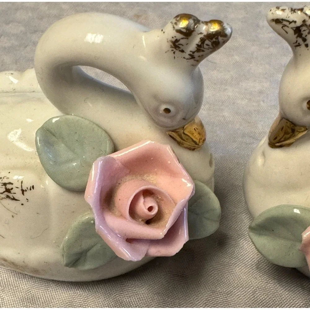 Lefton China Hand Painted Salt and Pepper Shakers Swans 1950s